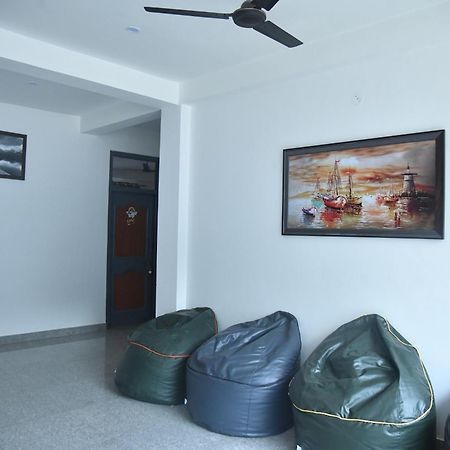 Himtrek Stays, Kasol Bagian luar foto