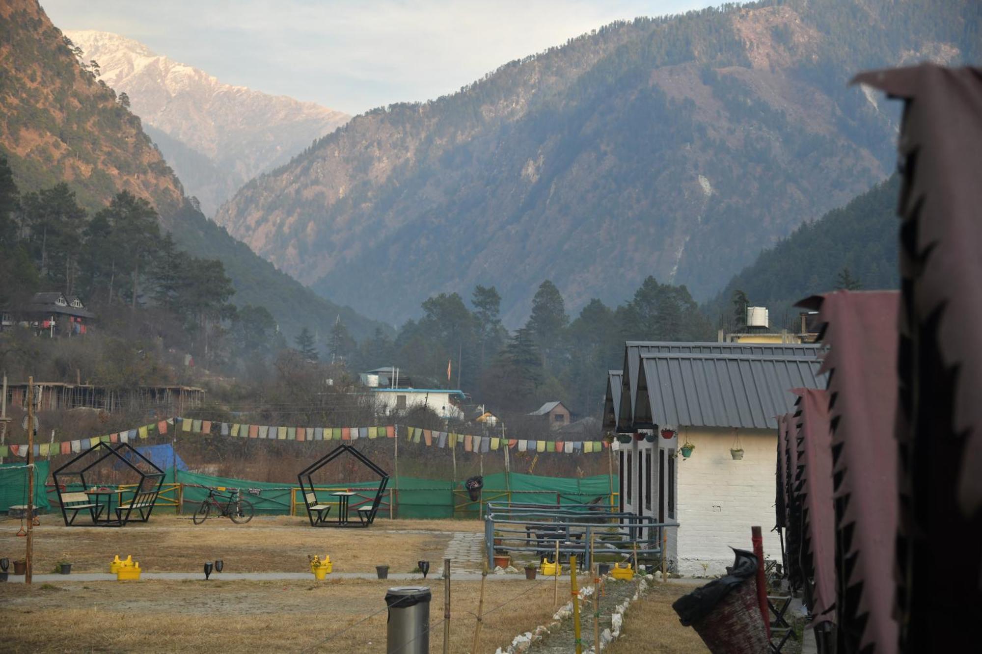 Himtrek Stays, Kasol Bagian luar foto