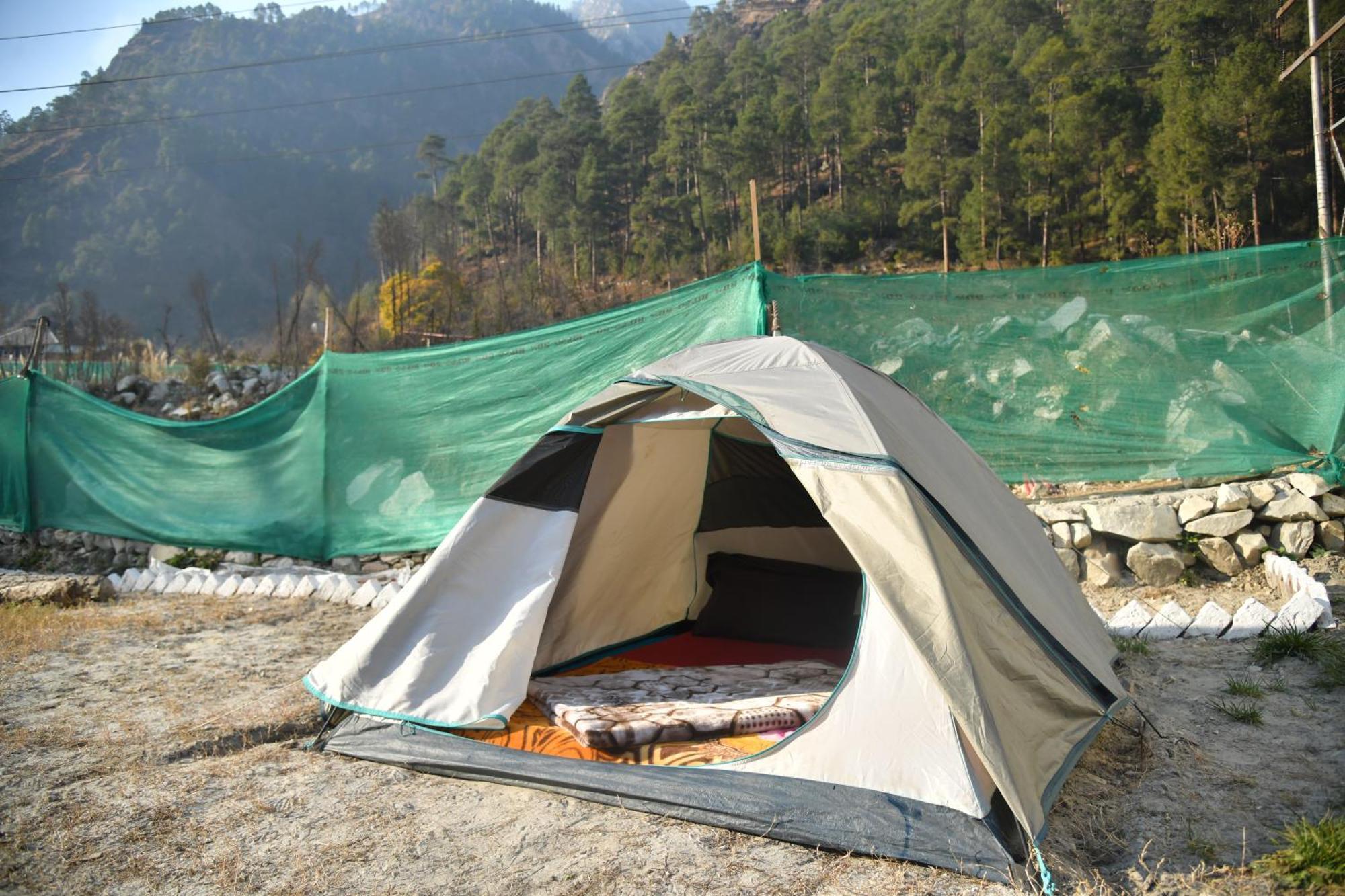 Himtrek Stays, Kasol Bagian luar foto