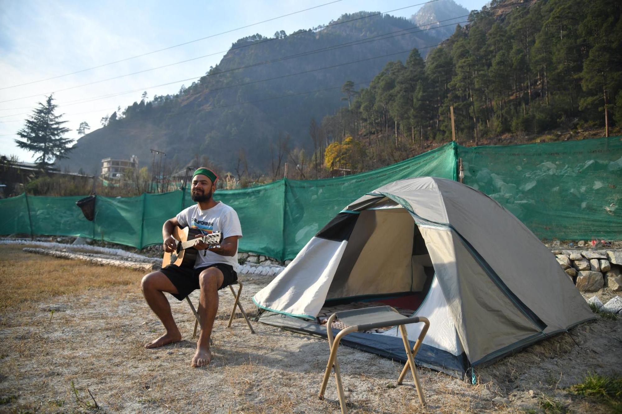 Himtrek Stays, Kasol Bagian luar foto