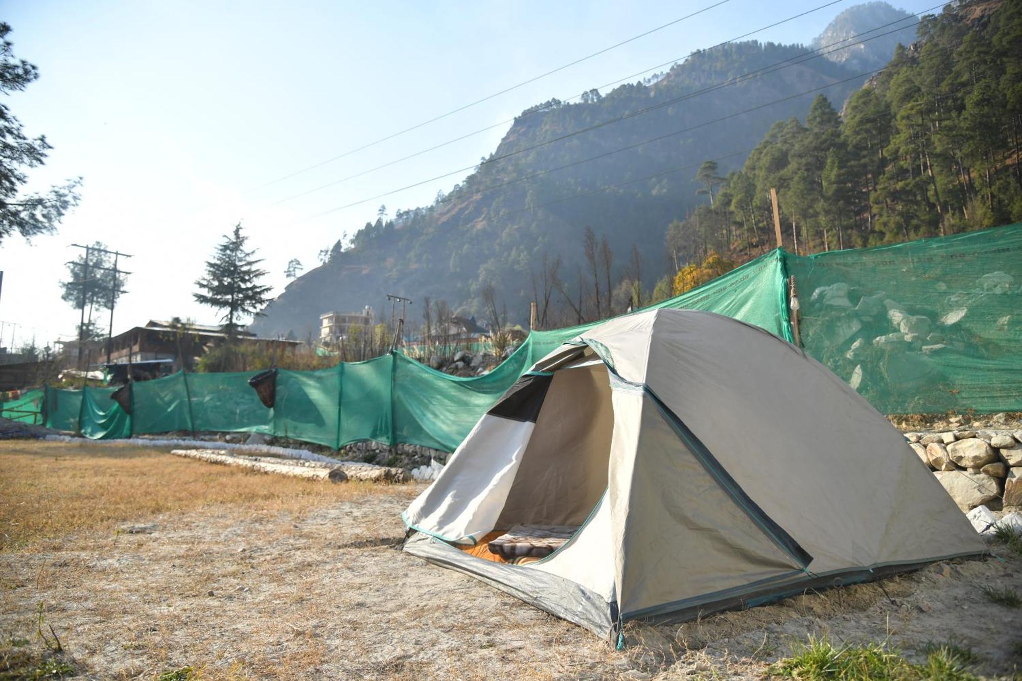 Himtrek Stays, Kasol Bagian luar foto
