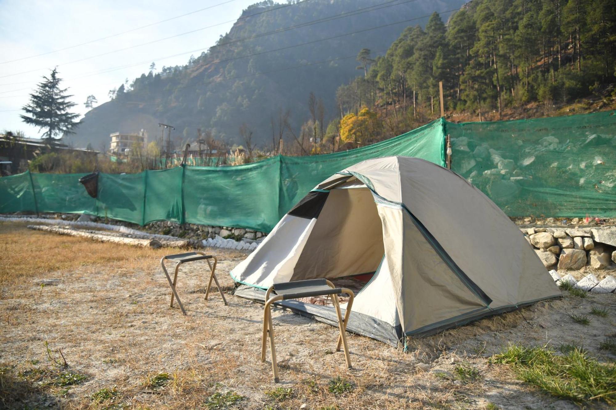 Himtrek Stays, Kasol Bagian luar foto