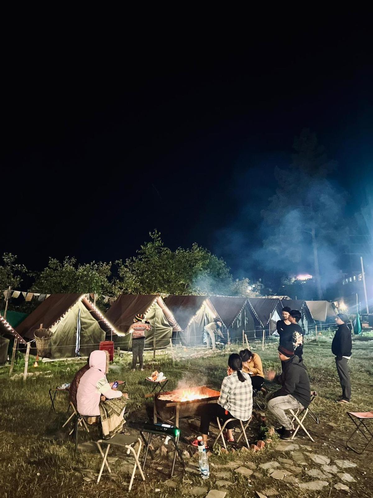 Himtrek Stays, Kasol Bagian luar foto